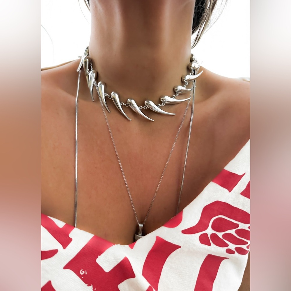 New Pebby Forevee Teardrop Spike Punk Statement Necklace - Picture 2 of 15
